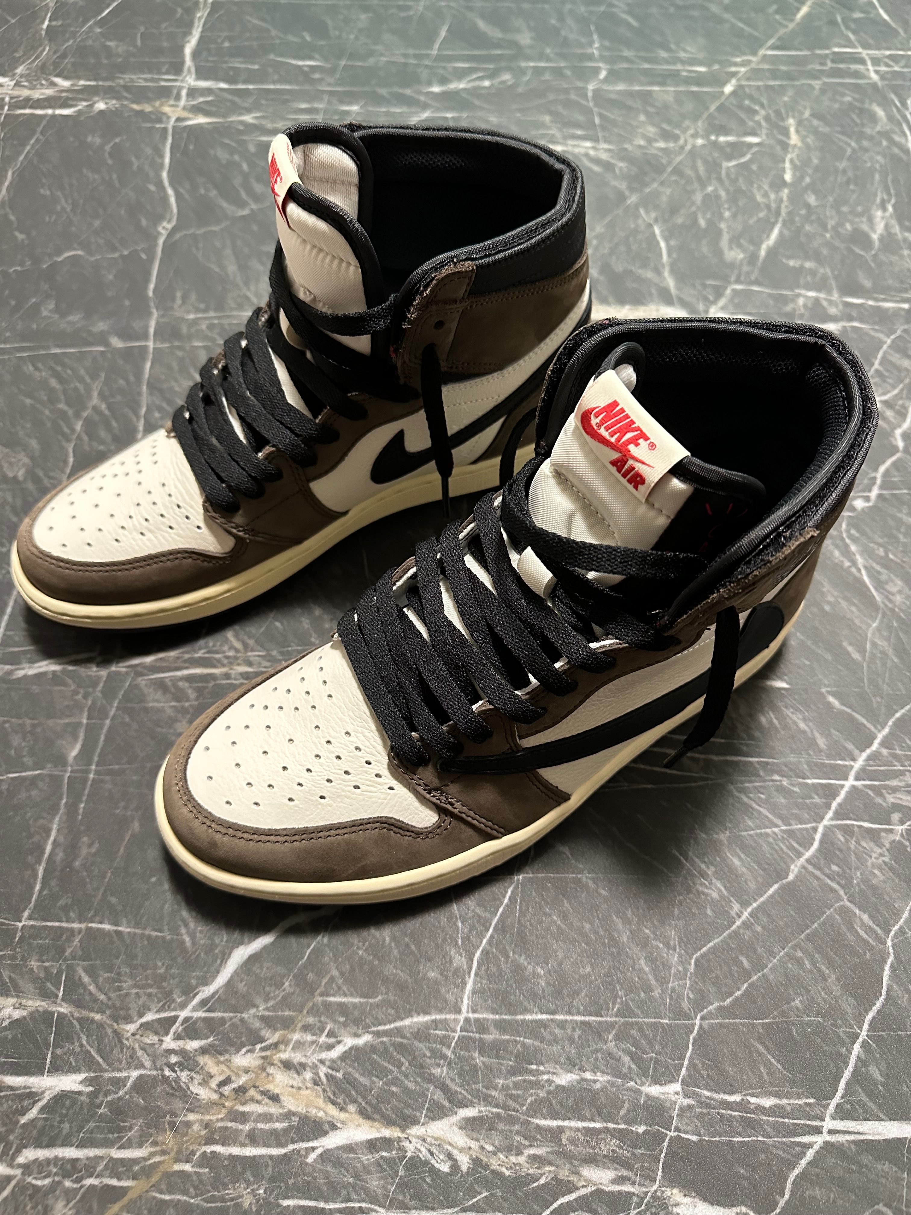 Travis Scott × Nike Air Jordan 1 Retro High OG TS SP "Sail/Dark Mocha"