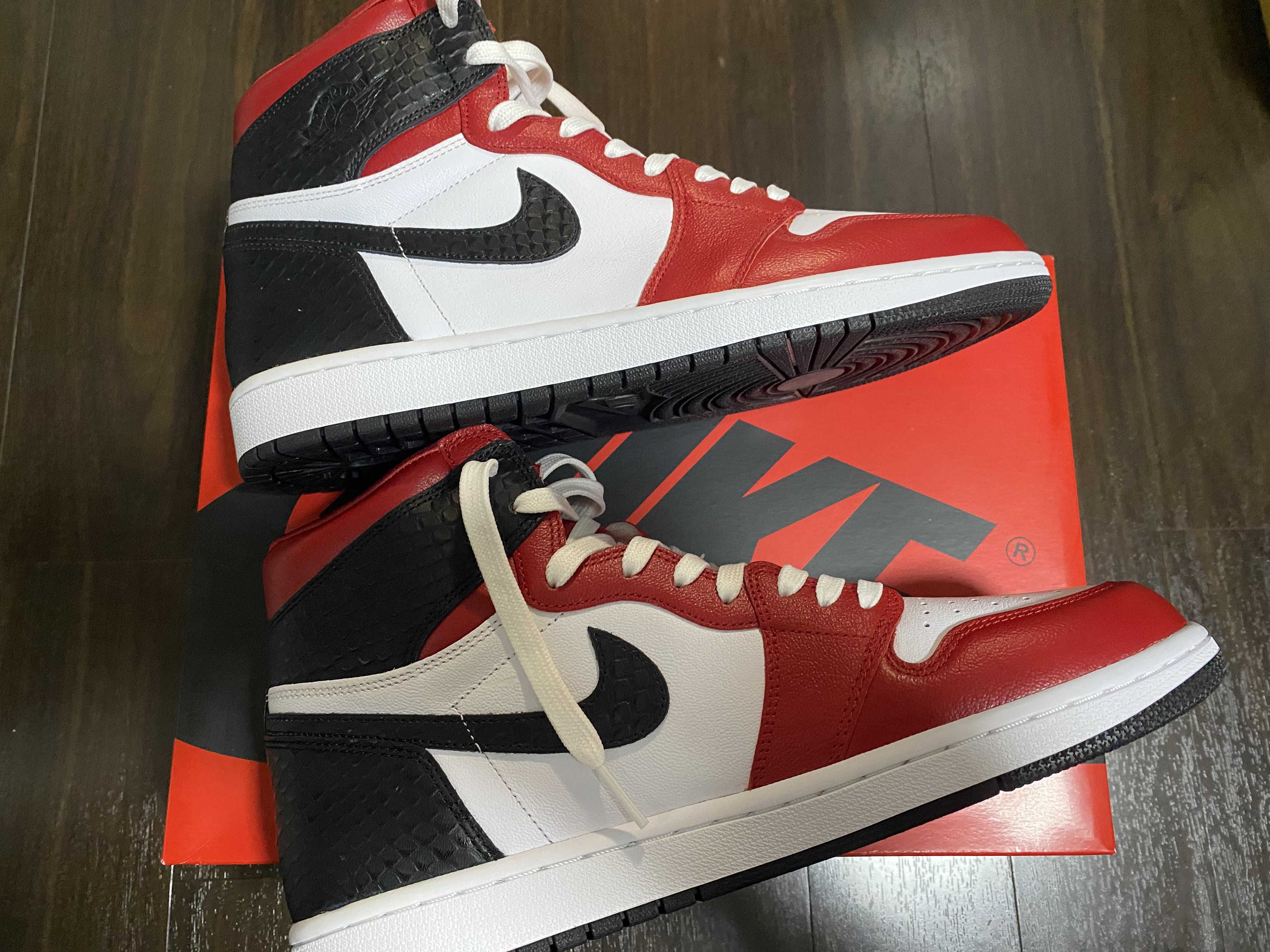 Nike Women's Air Jordan 1 High OG "Satin Red"