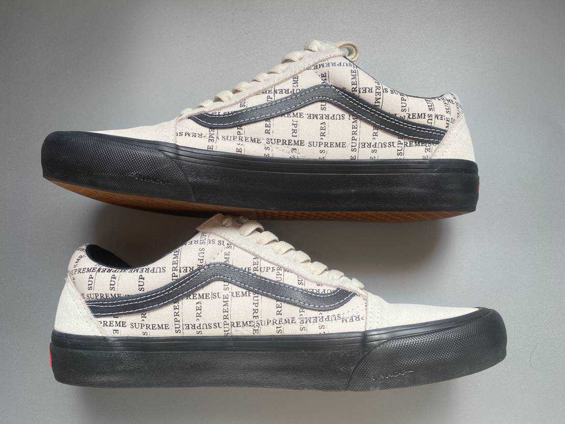 Supreme × Vans Old Skool "White"