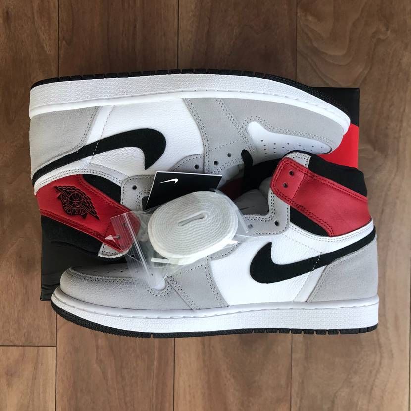 Nike Air Jordan 1 High OG "White/Black/Light Smoke Grey"
