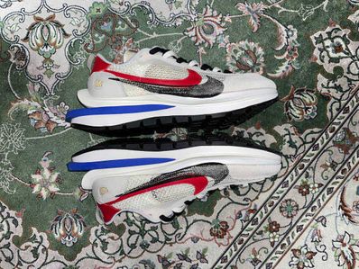 sacai × Nike Vapor Waffle "Royal Fuchsia"