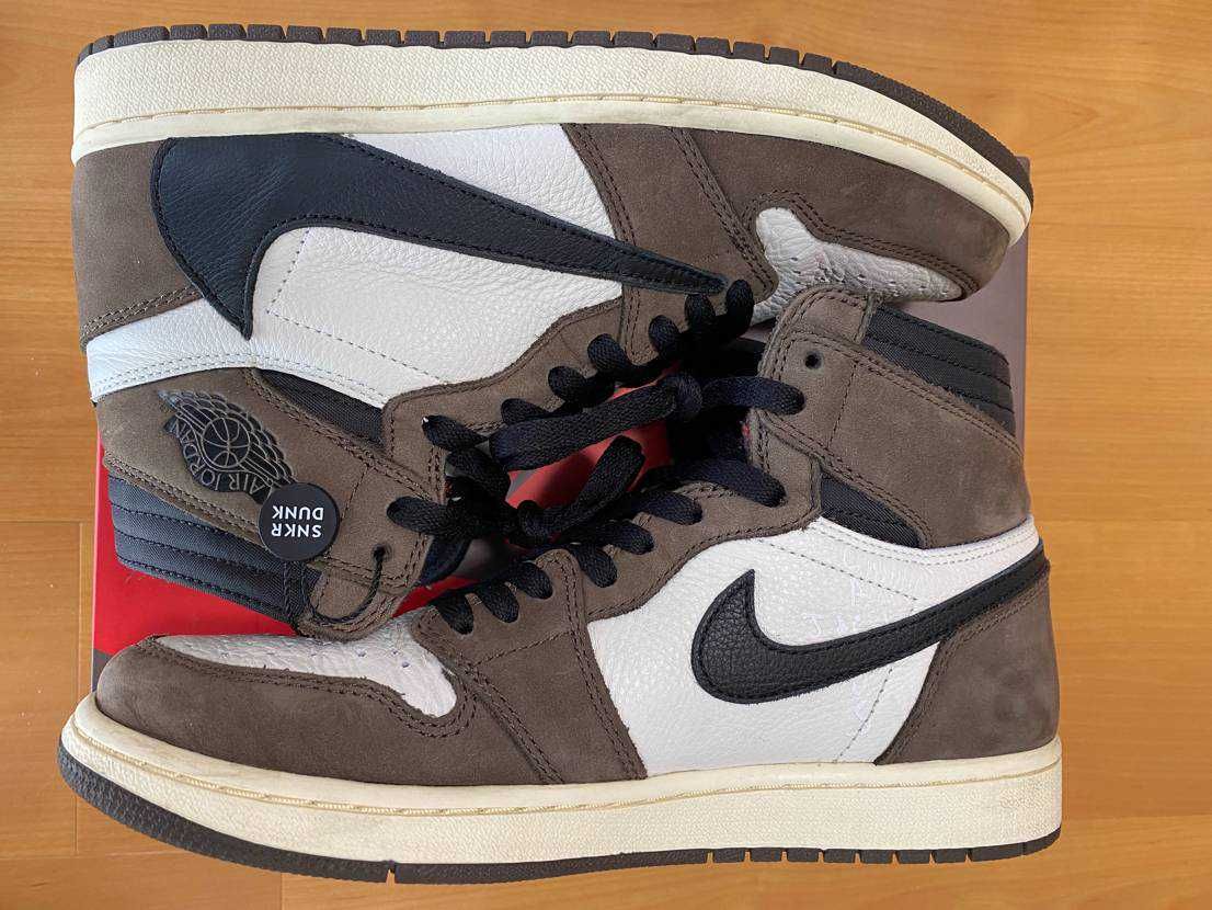 Travis Scott × Nike Air Jordan 1 Retro High OG TS SP "Sail/Dark Mocha"