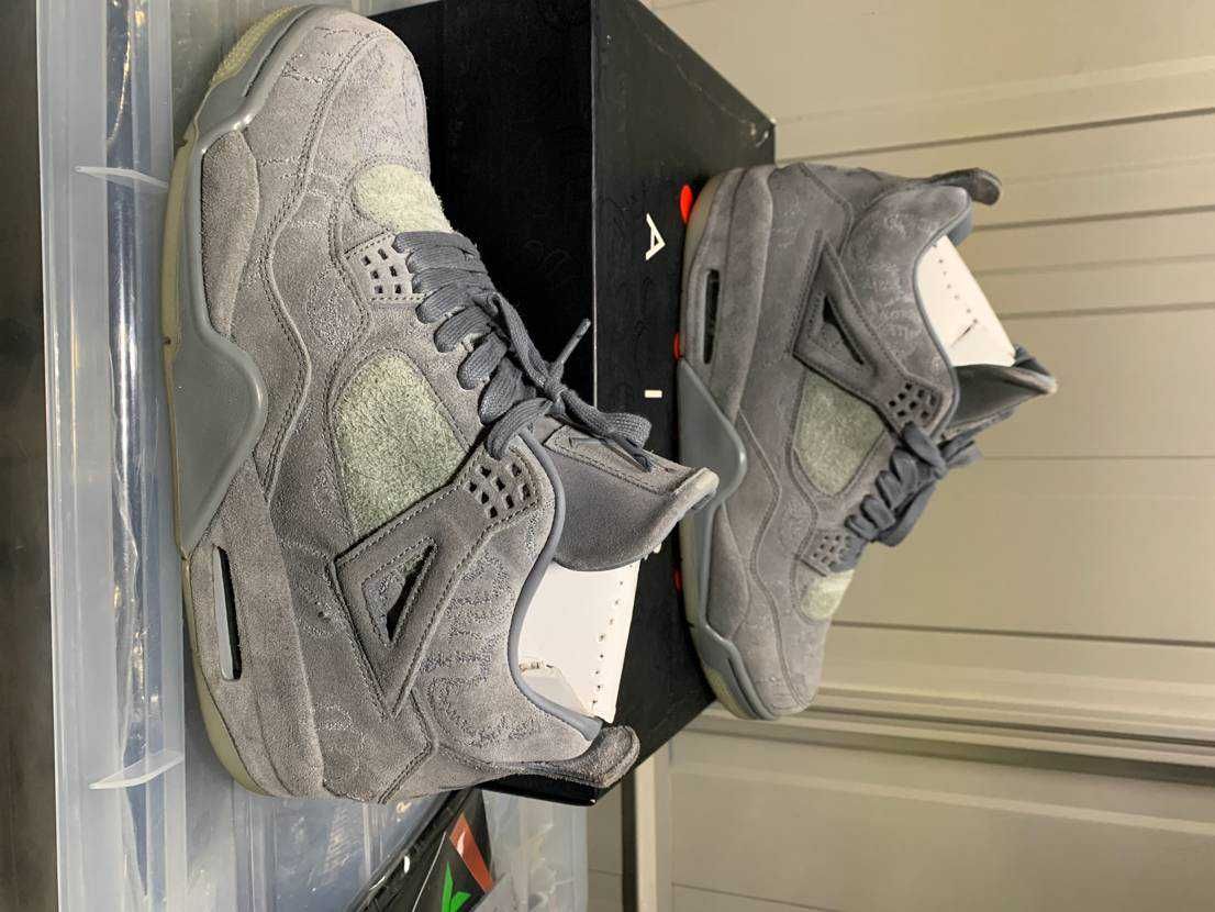 KAWS × Nike Air Jordan 4 Retro "Grey"