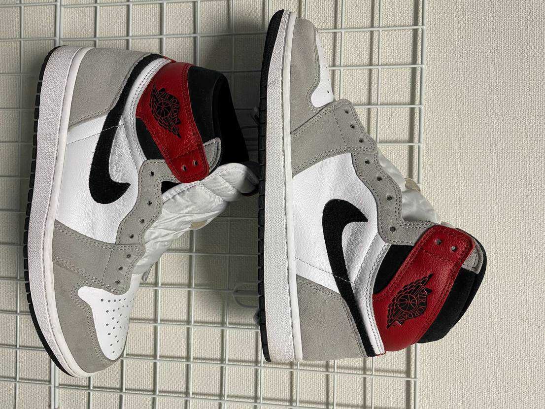 Nike Air Jordan 1 High OG "White/Black/Light Smoke Grey"