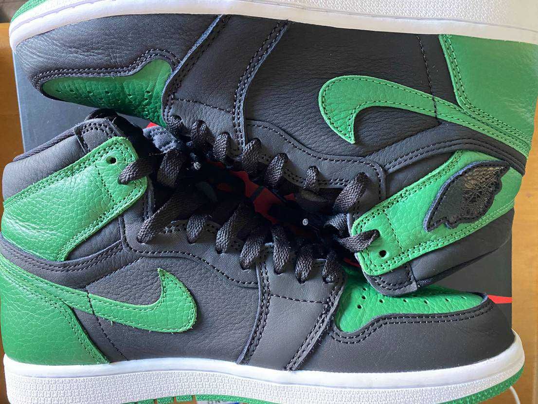 Nike Air Jordan 1 Retro High OG "Black/Pine Green" (2020)      