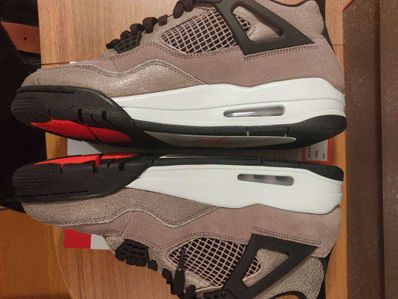 Nike Air Jordan 4 "Taupe Haze"