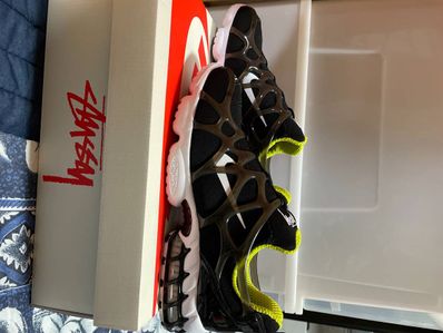 Stussy x Nike Air Zoom Kukini "Black/White/Bright Cactus"