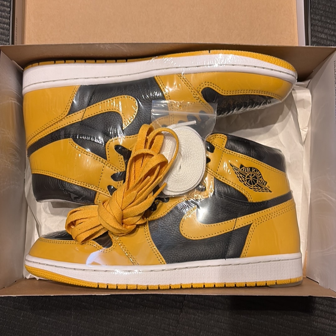 Nike Air Jordan 1 High OG "Pollen"