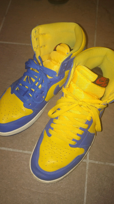 Nike Women's Air Jordan 1 High OG "Game Royal and Varsity Maize"
