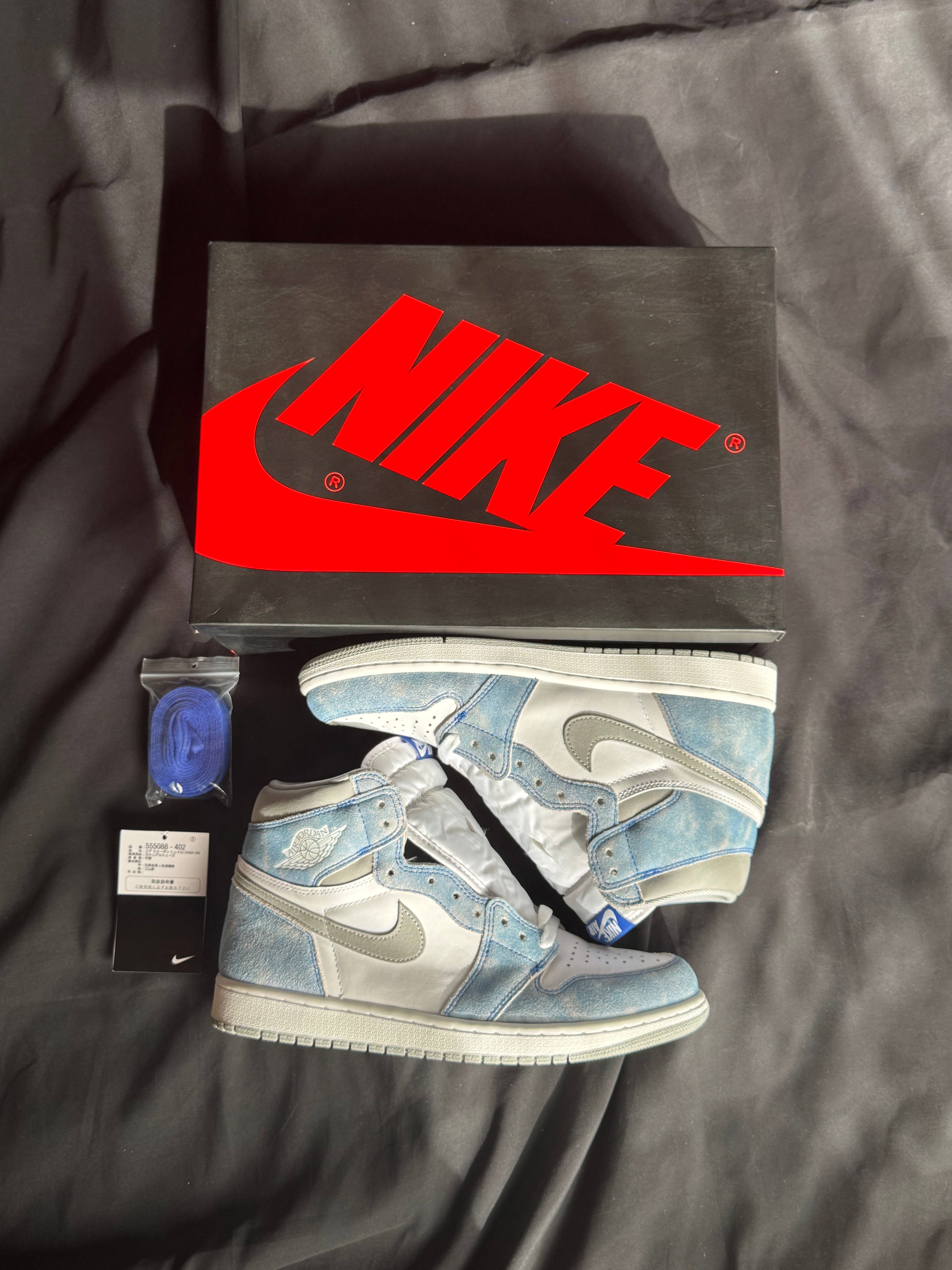 Nike Air Jordan 1 High OG "Hyper Royal"