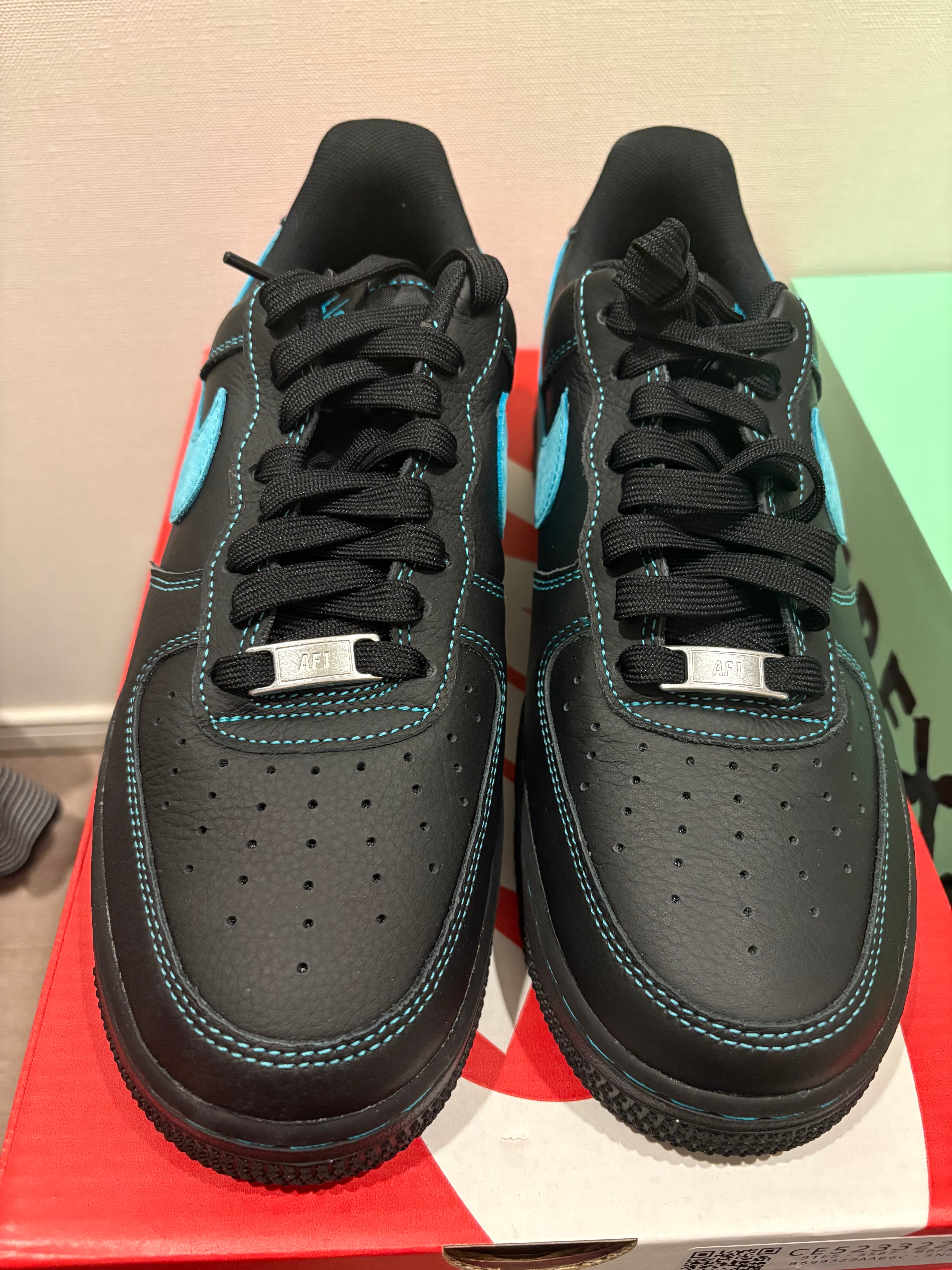 Nike Air Force 1 Low "Black Tiffany"