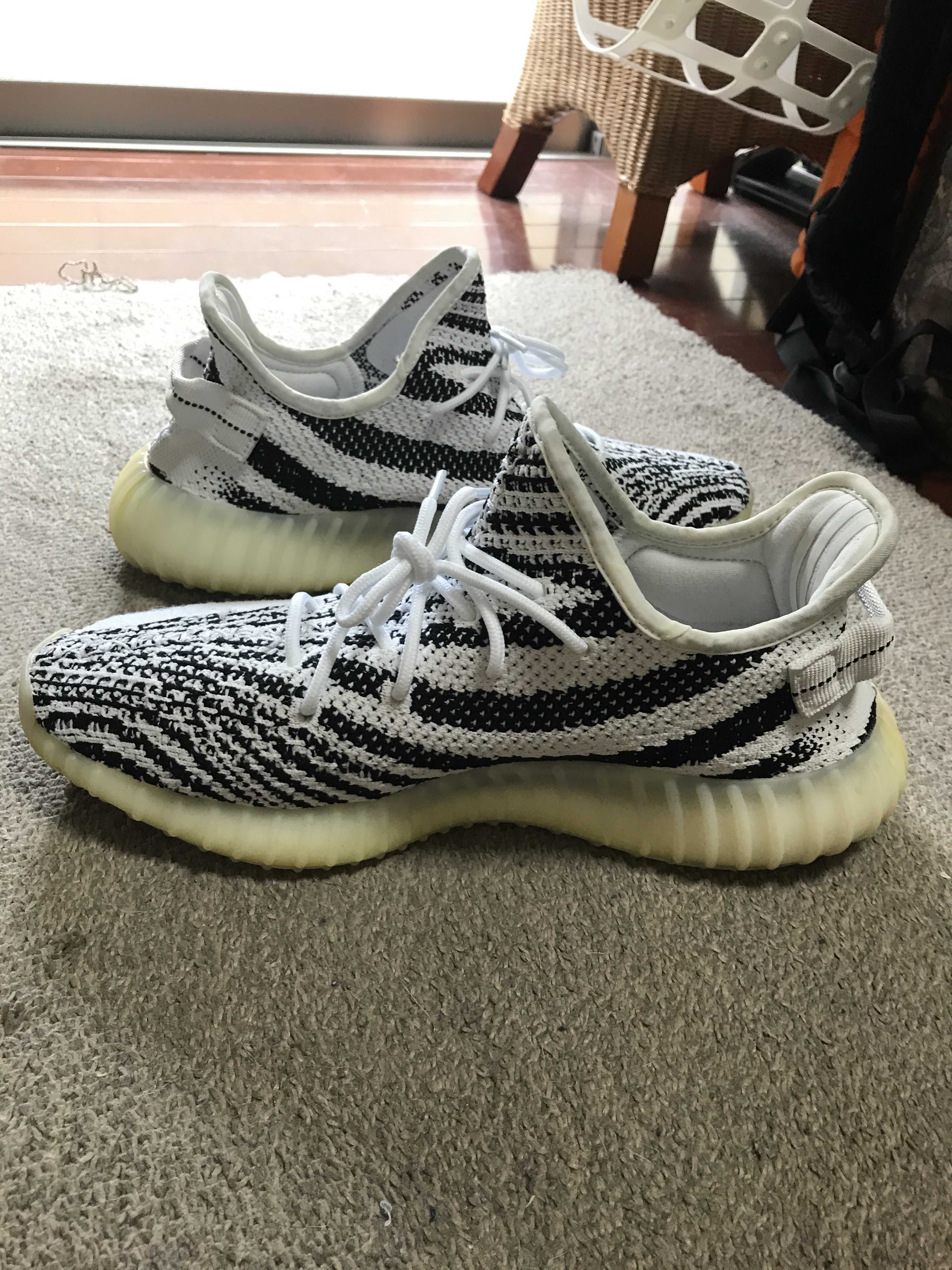 adidas YEEZY Boost 350 V2 "Zebra"