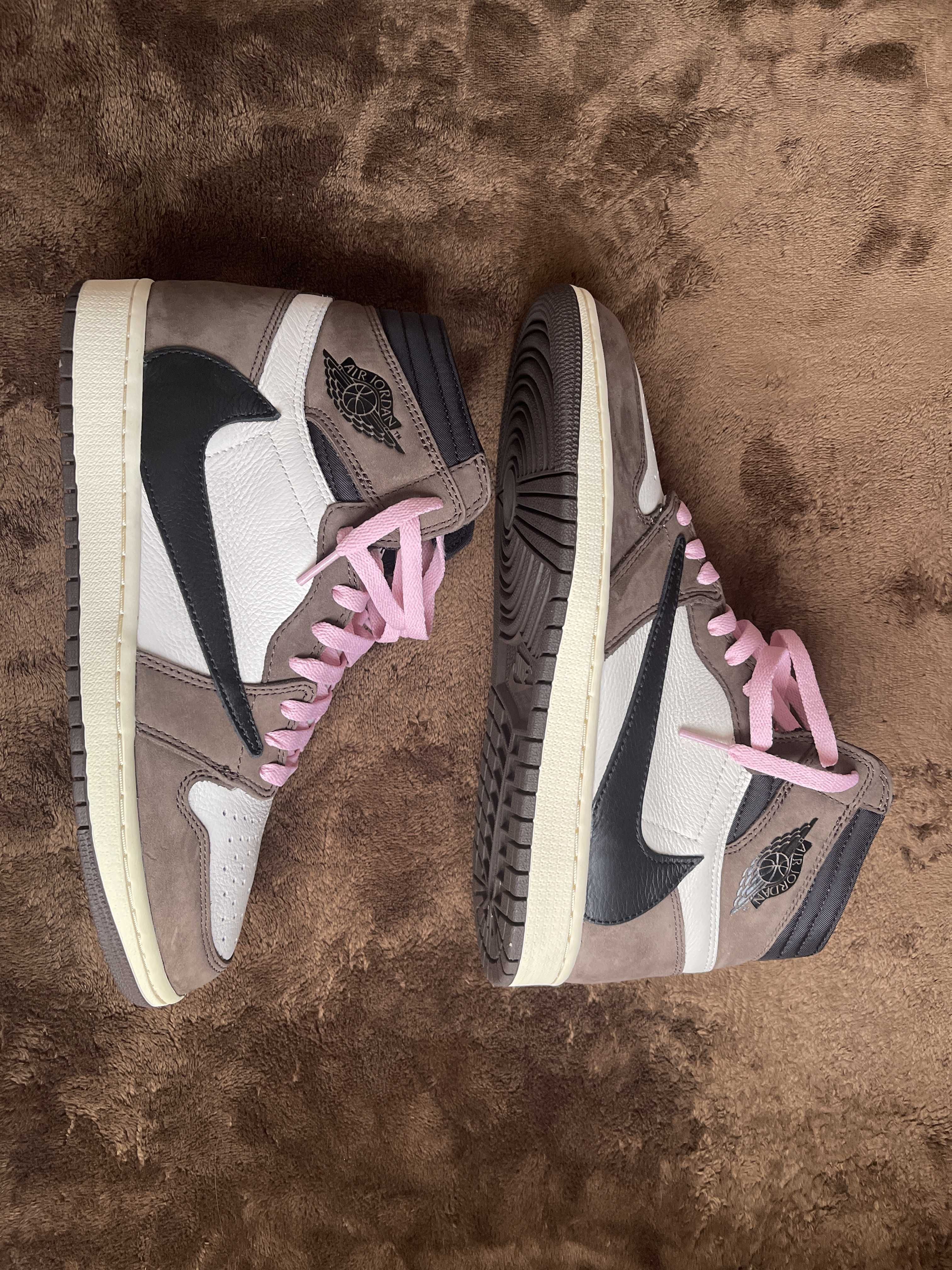 Travis Scott × Nike Air Jordan 1 Retro High OG TS SP "Sail/Dark Mocha"