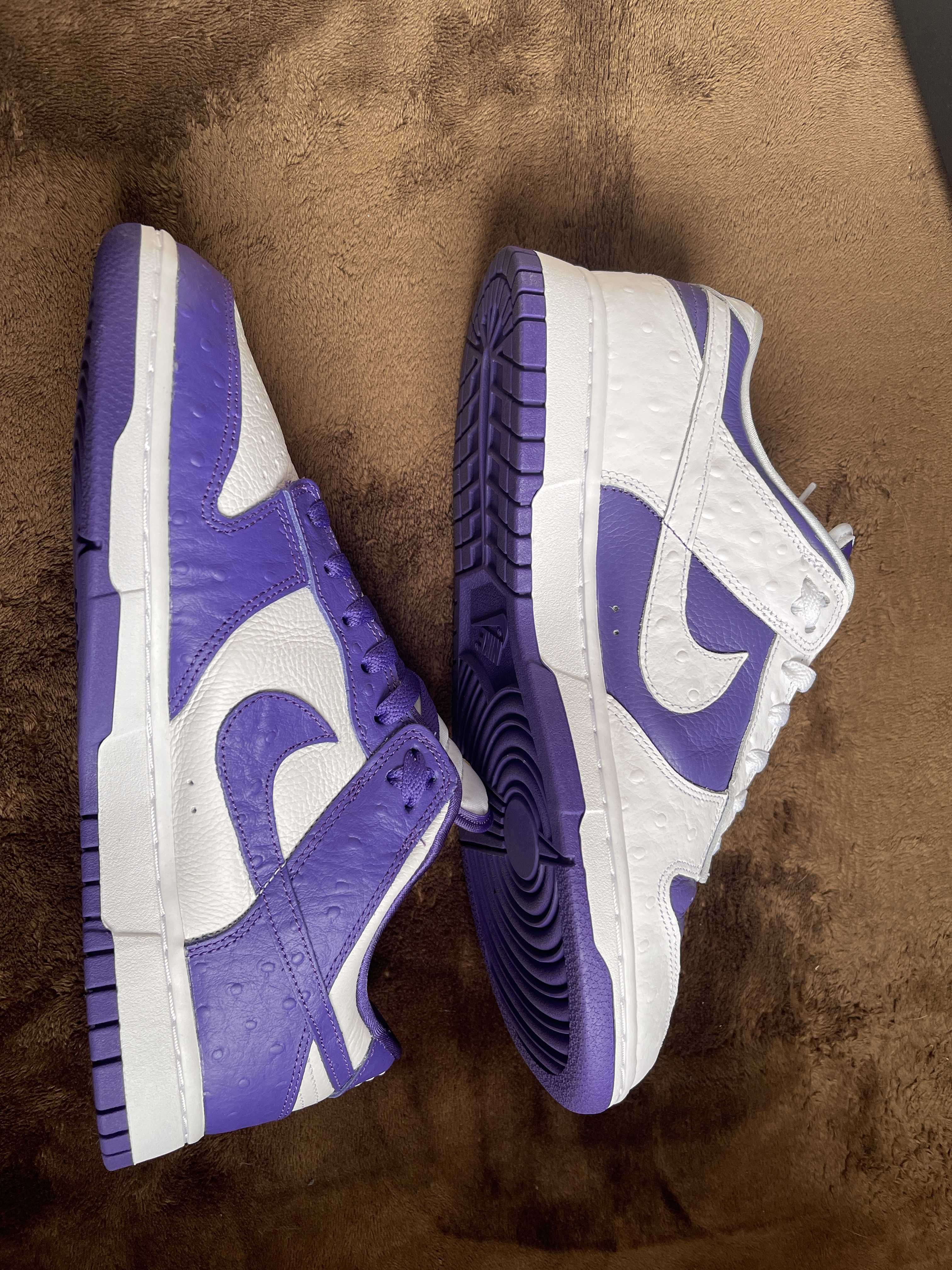 Nike Women's Dunk Low "Made You Look"