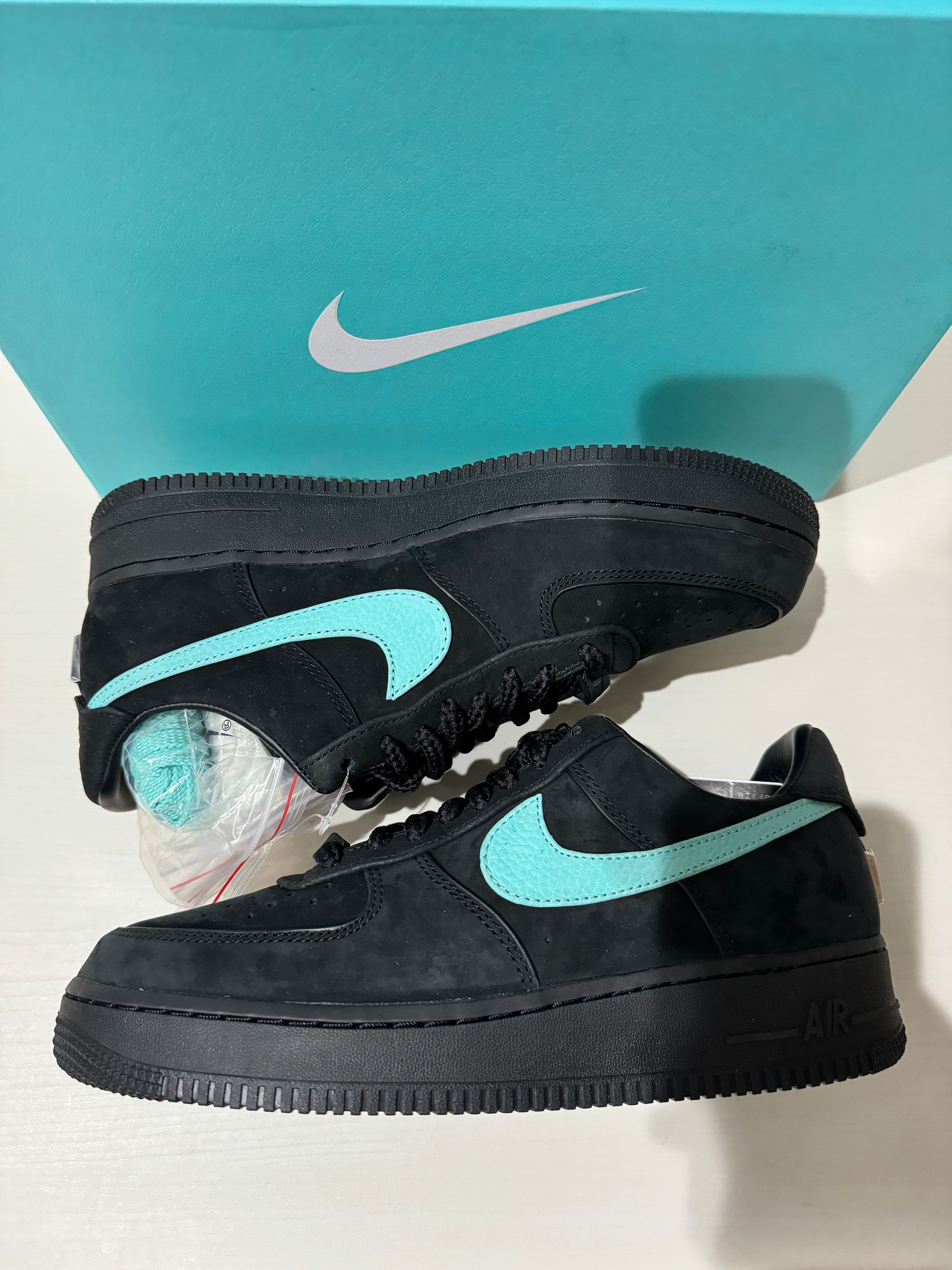 Tiffany & Co. × Nike Air Force 1 Low "1837"
