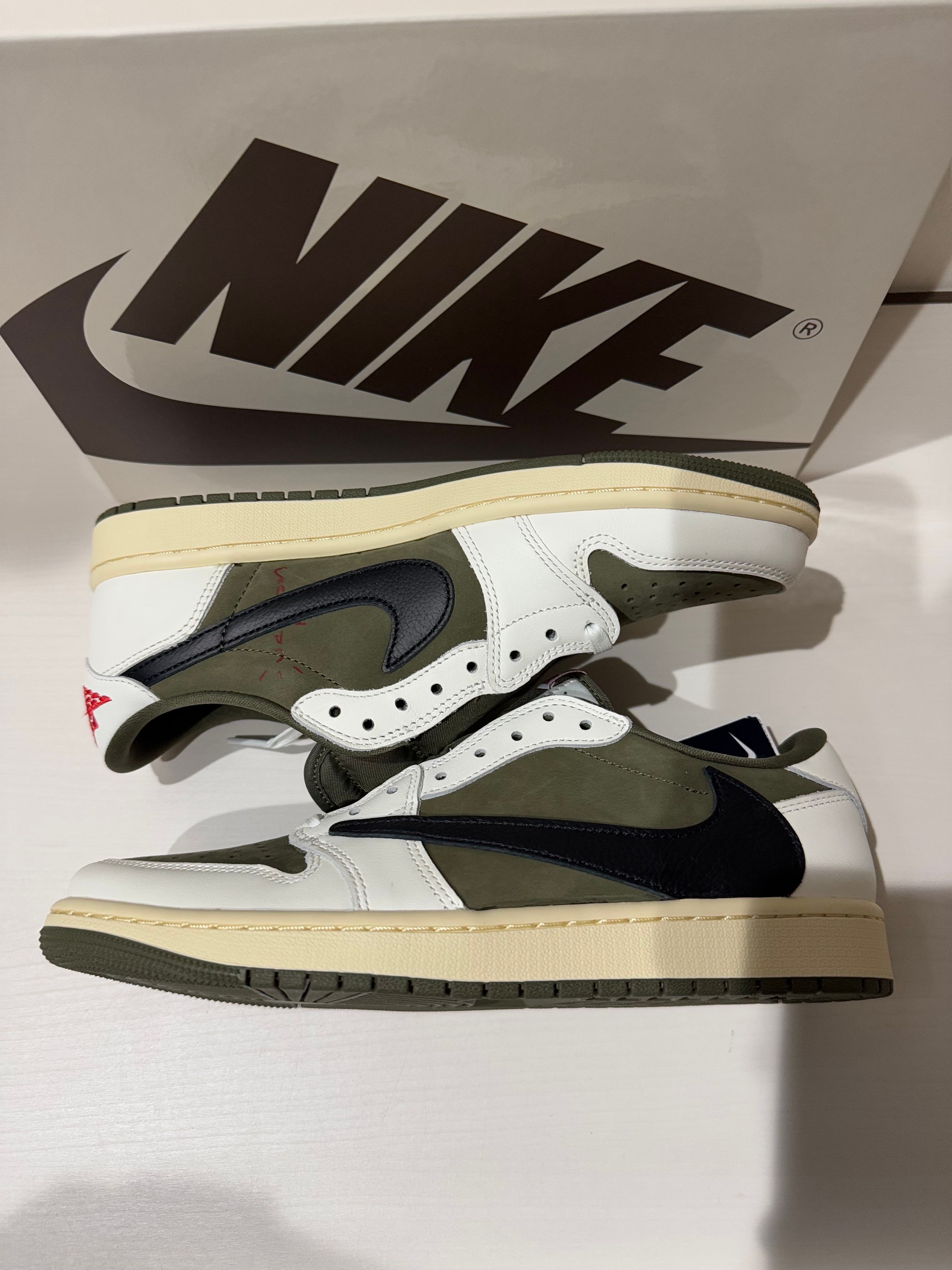 Travis Scott × Nike Air Jordan 1 Low OG SP "Reverse Olive"