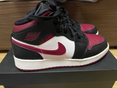 NIKE AIR JORDAN 1 MID "BLACK/RED/WHITE"
