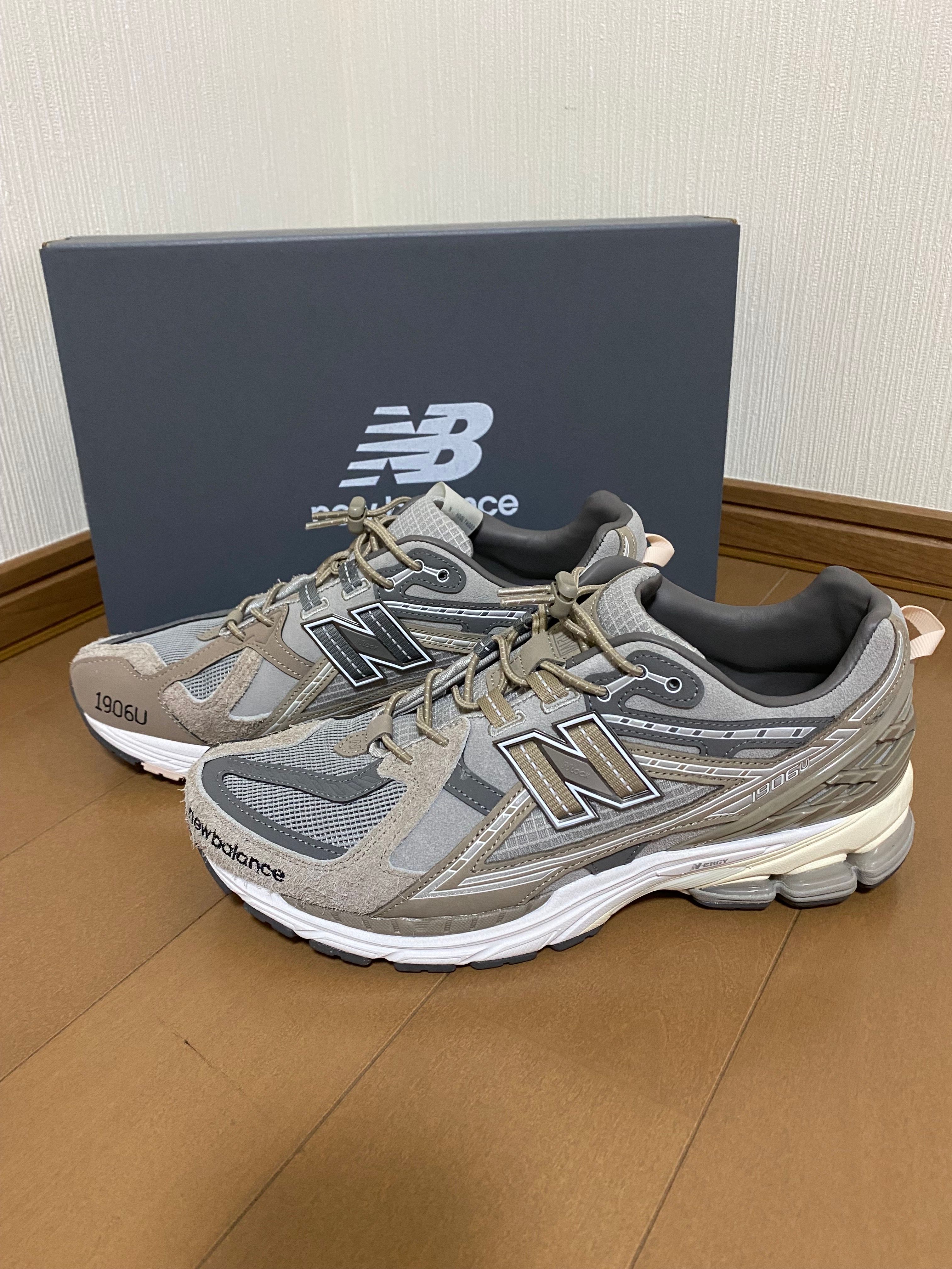 INVINCIBLE × N.HOOLYWOOD × New Balance 1906U "Gray Titan"