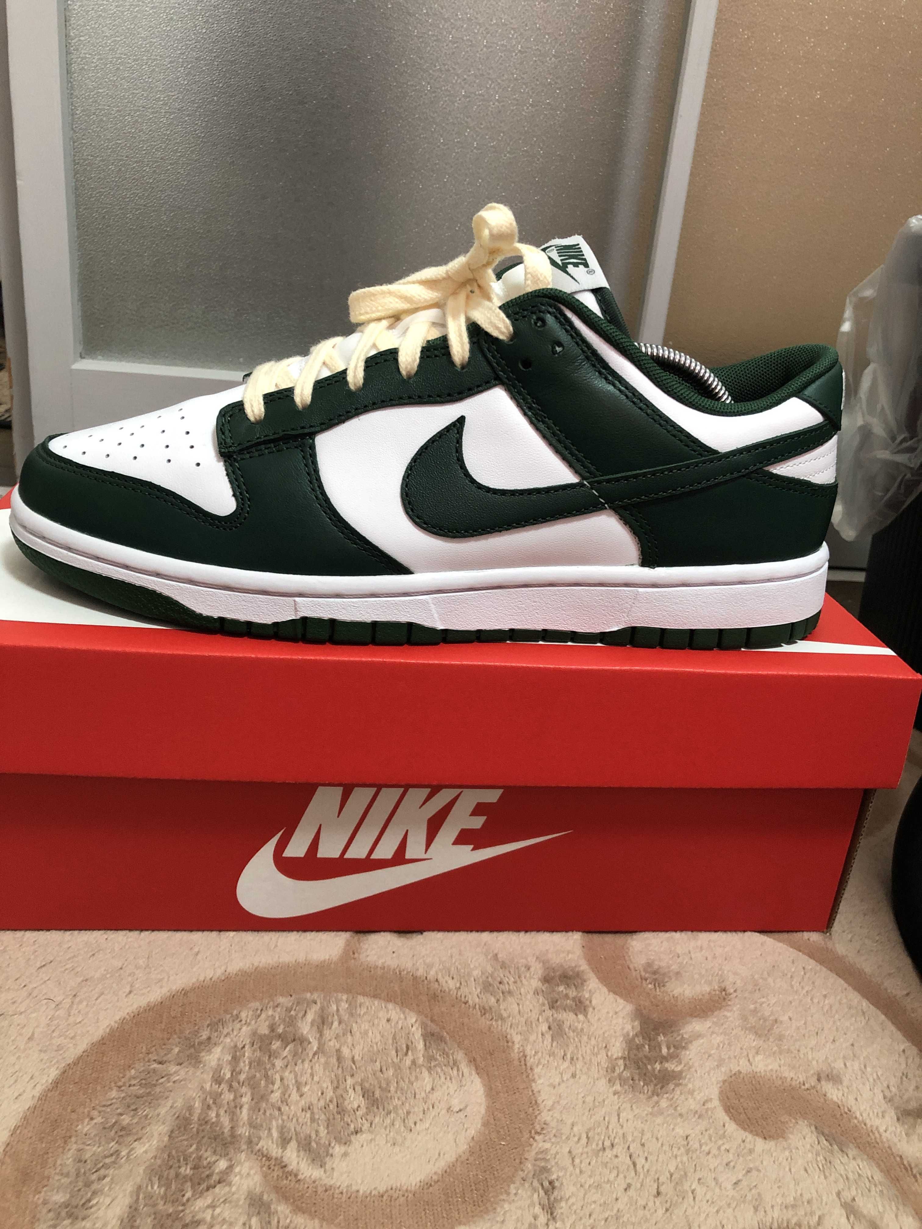 Nike Dunk Low Retro "Varsity Green/Team Green"