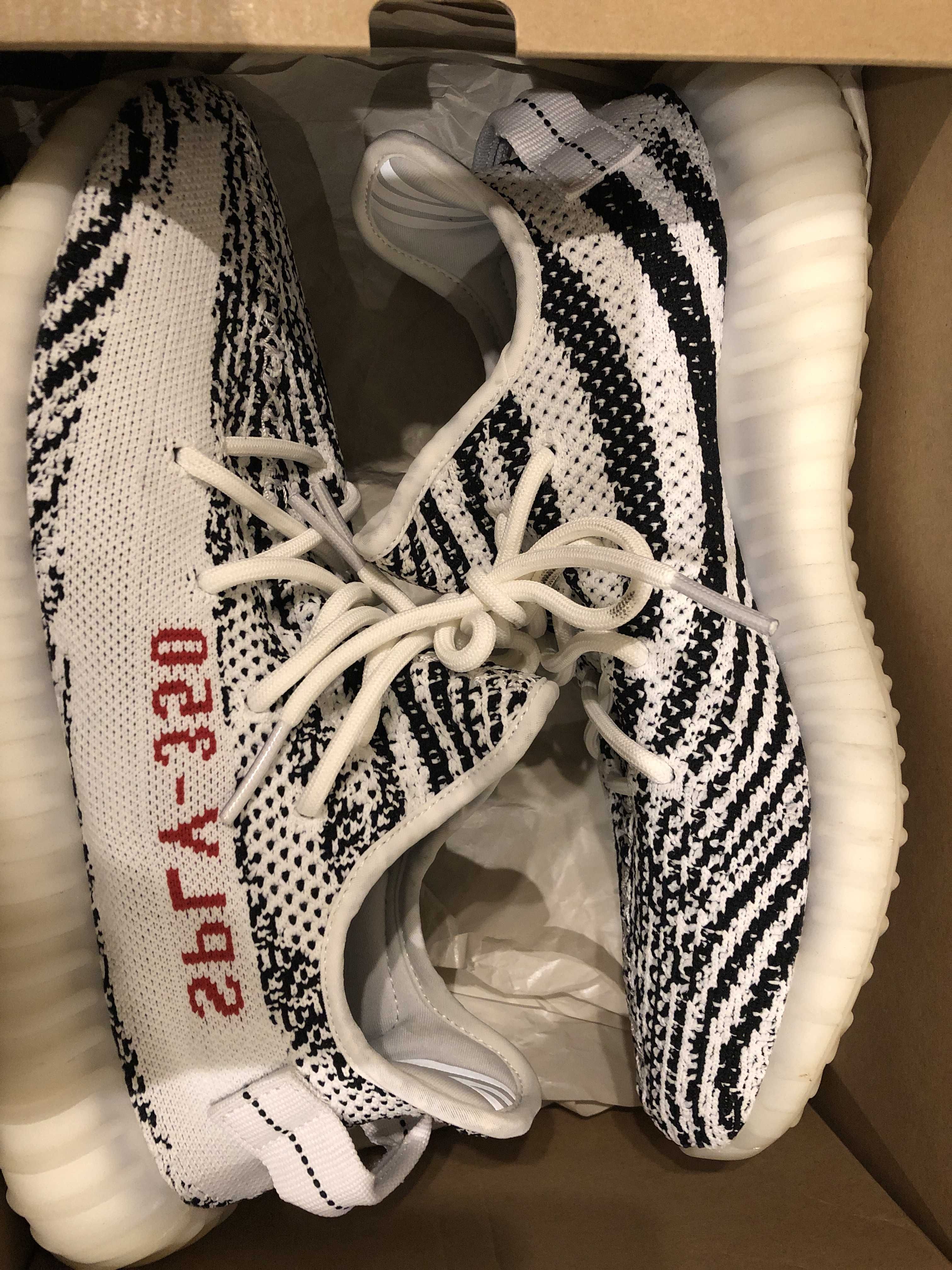 adidas YEEZY Boost 350 V2 "Zebra"