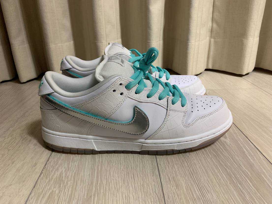 Diamond Supply Co. × Nike SB Dunk Low Pro "White"