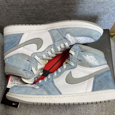 Nike Air Jordan 1 High OG "Hyper Royal"