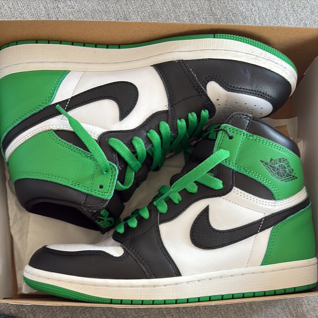 Nike Air Jordan 1 Retro High OG "Celtics/Black and Lucky Green" (2023)