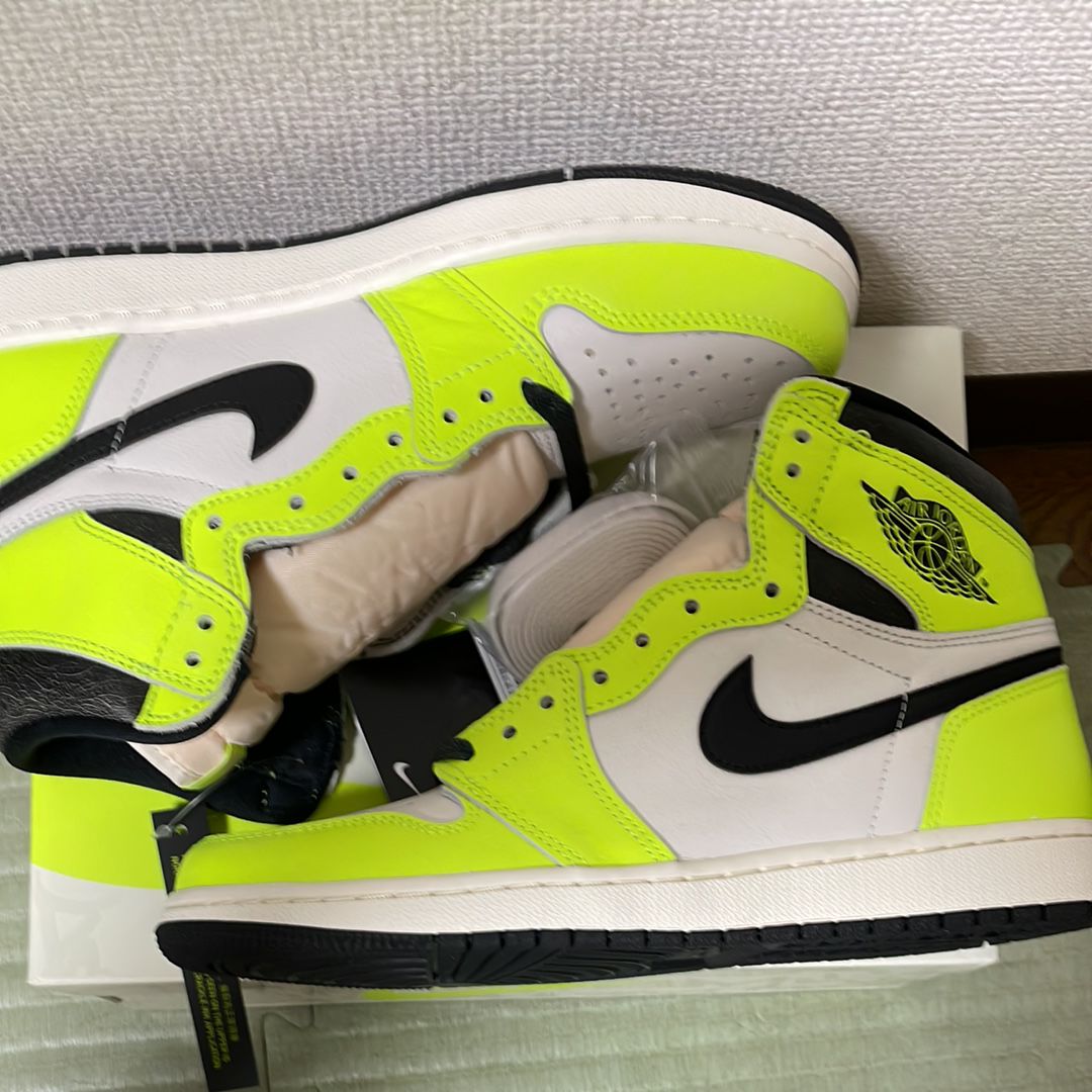 Nike Air Jordan 1 High OG "Volt/Visionaire"
