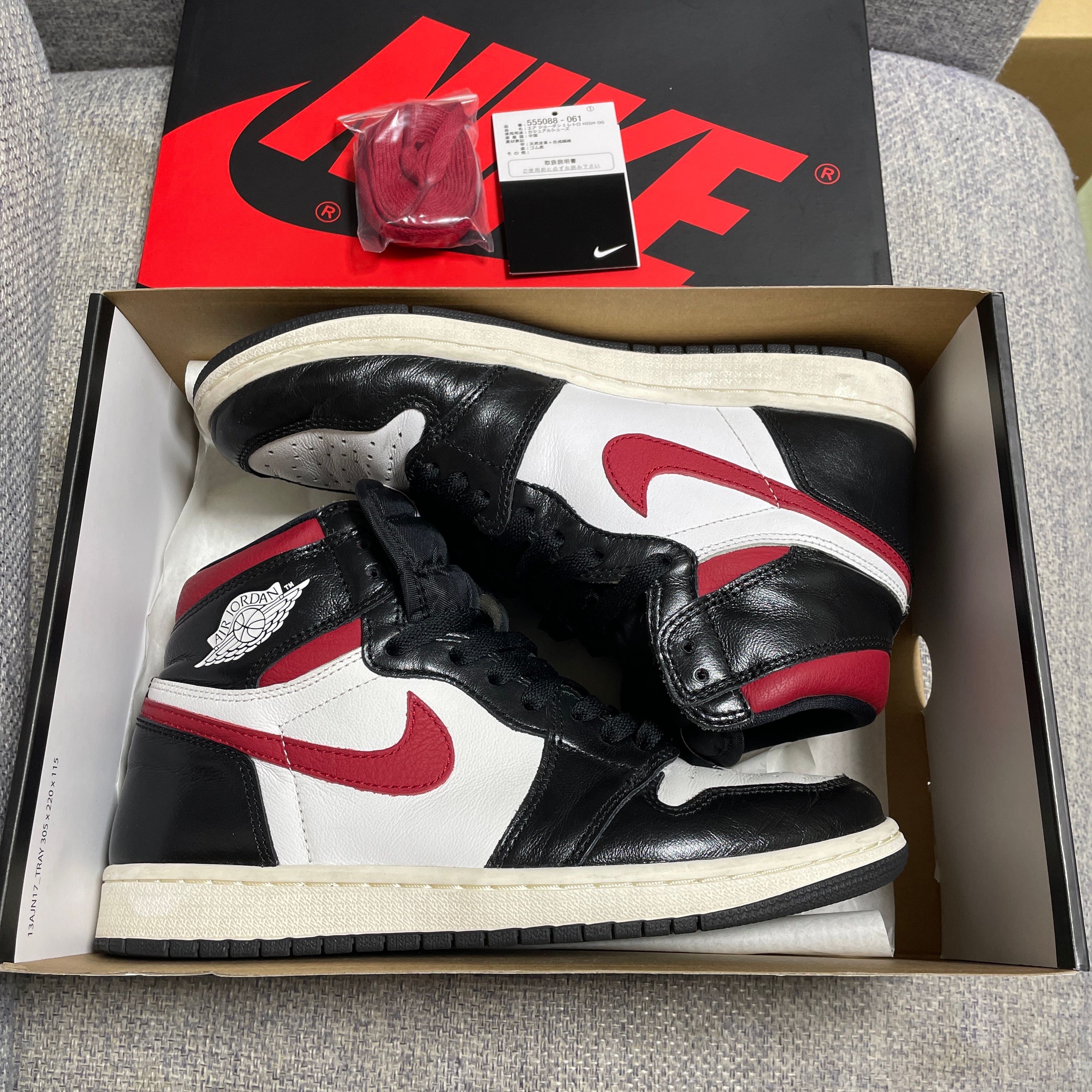 Nike Air Jordan 1 Retro High "Black/White/Sail/Gym Red"