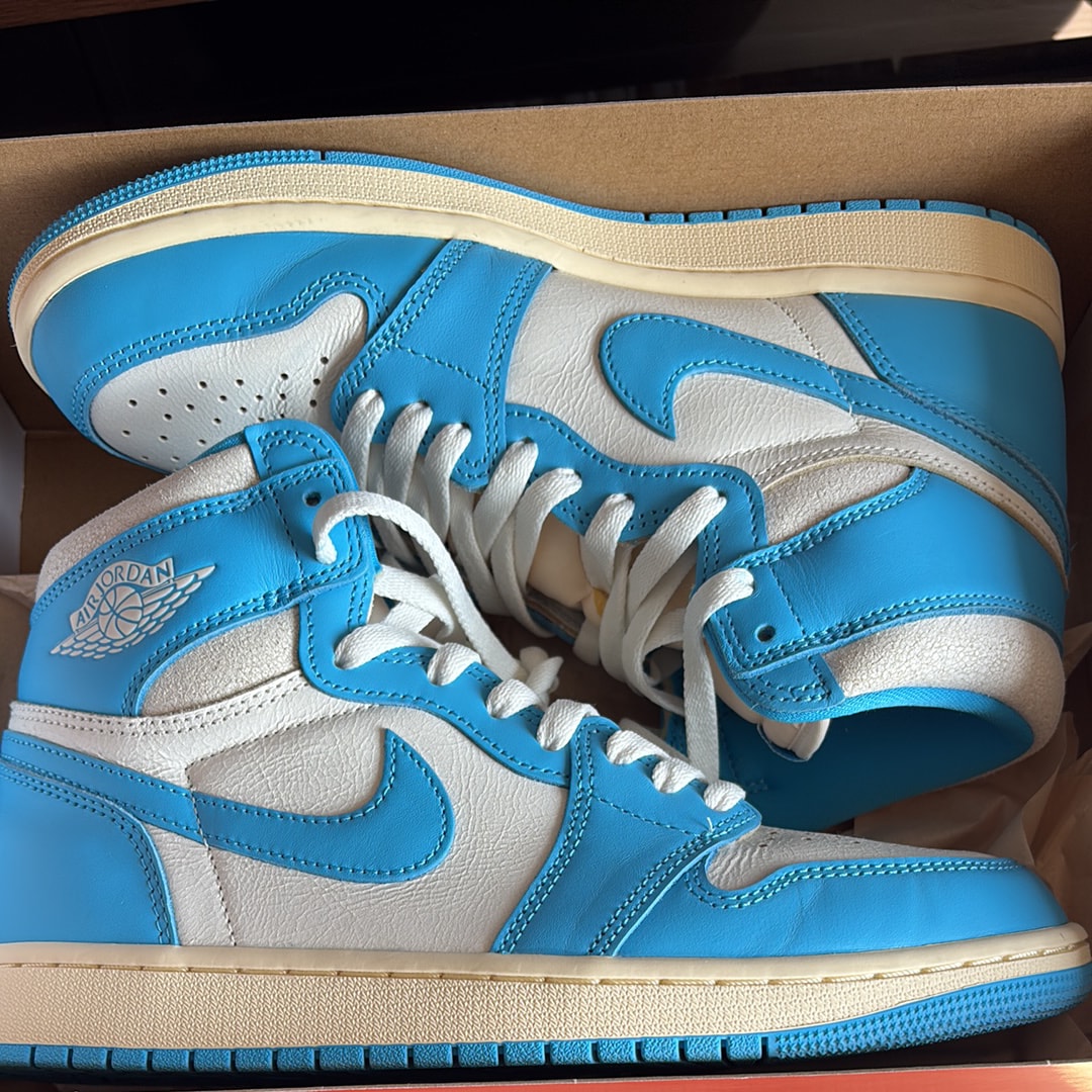 Nike Air Jordan 1 Retro High OG "UNC Reimagined"