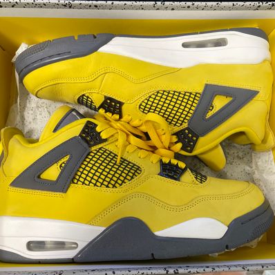 Nike Air Jordan 4 "Tour Yellow"