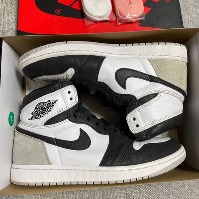 Nike Air Jordan 1 High OG "Bleached Coral"
