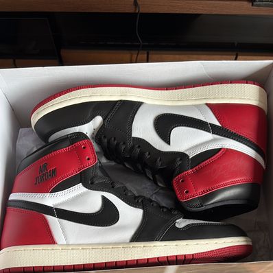Nike Air Jordan 1 Retro High OG "Black Toe Reimagined"