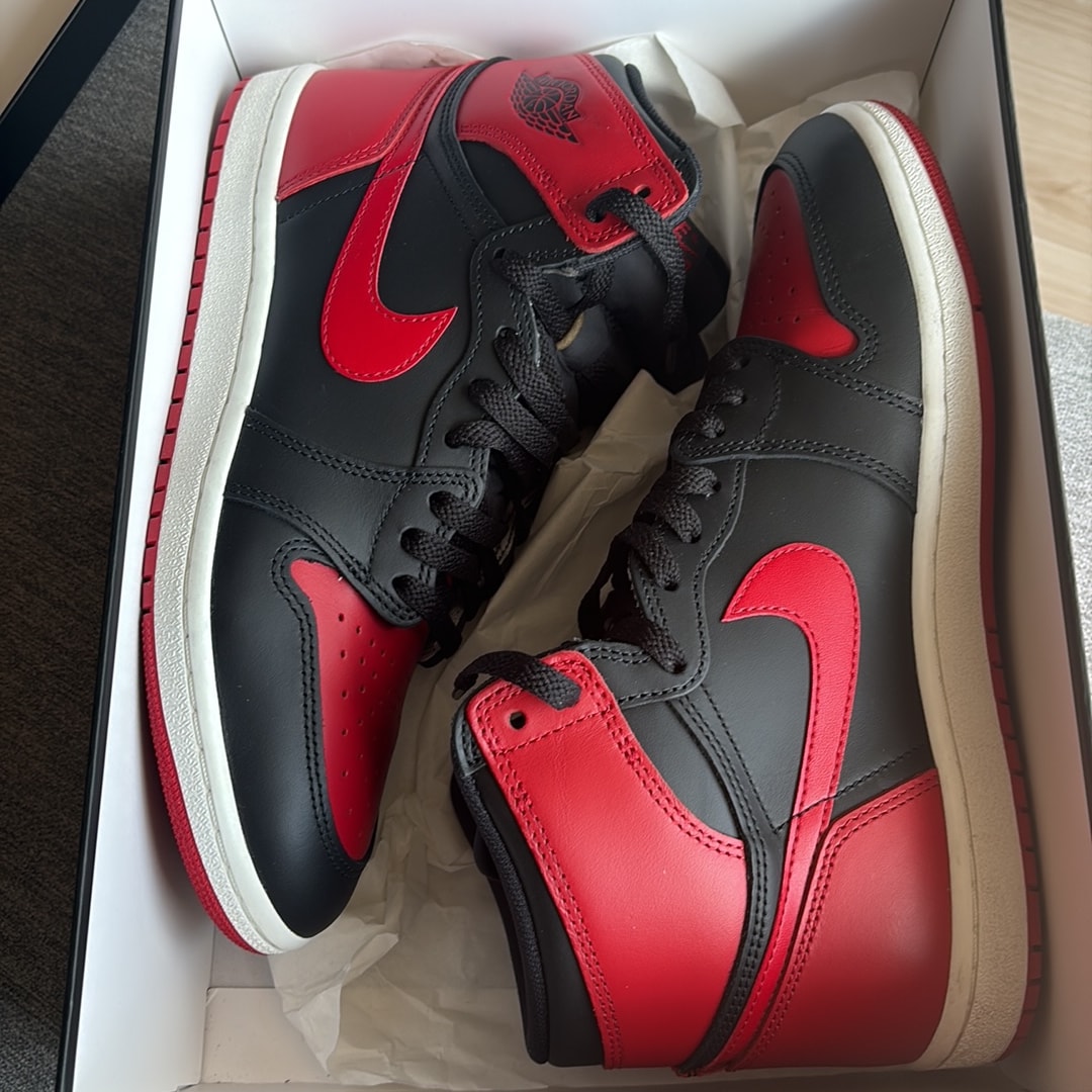 Nike Air Jordan 1 High 85 "Bred" (2025)