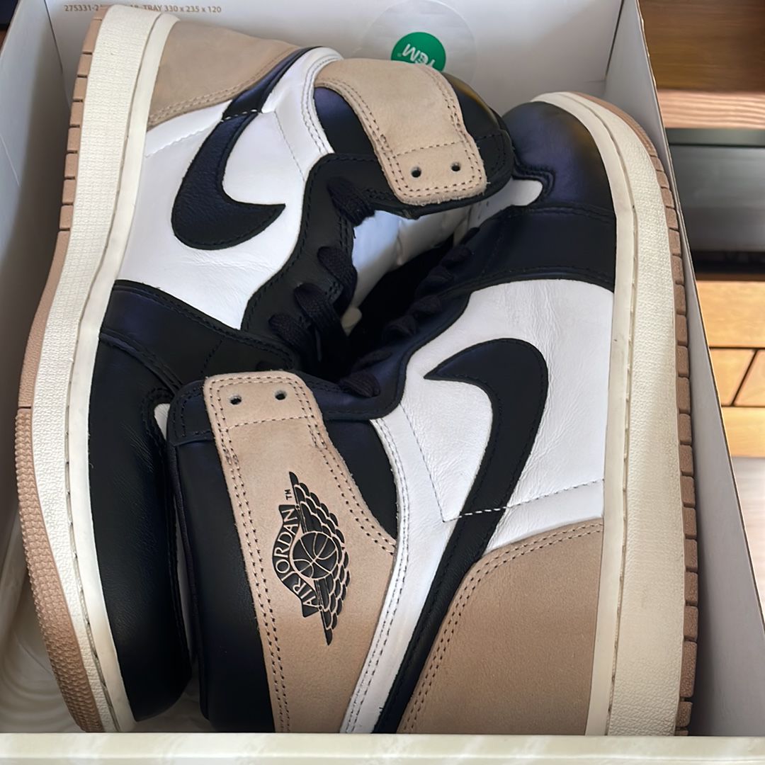 Nike Women's Air Jordan 1 Retro High OG "Latte"
