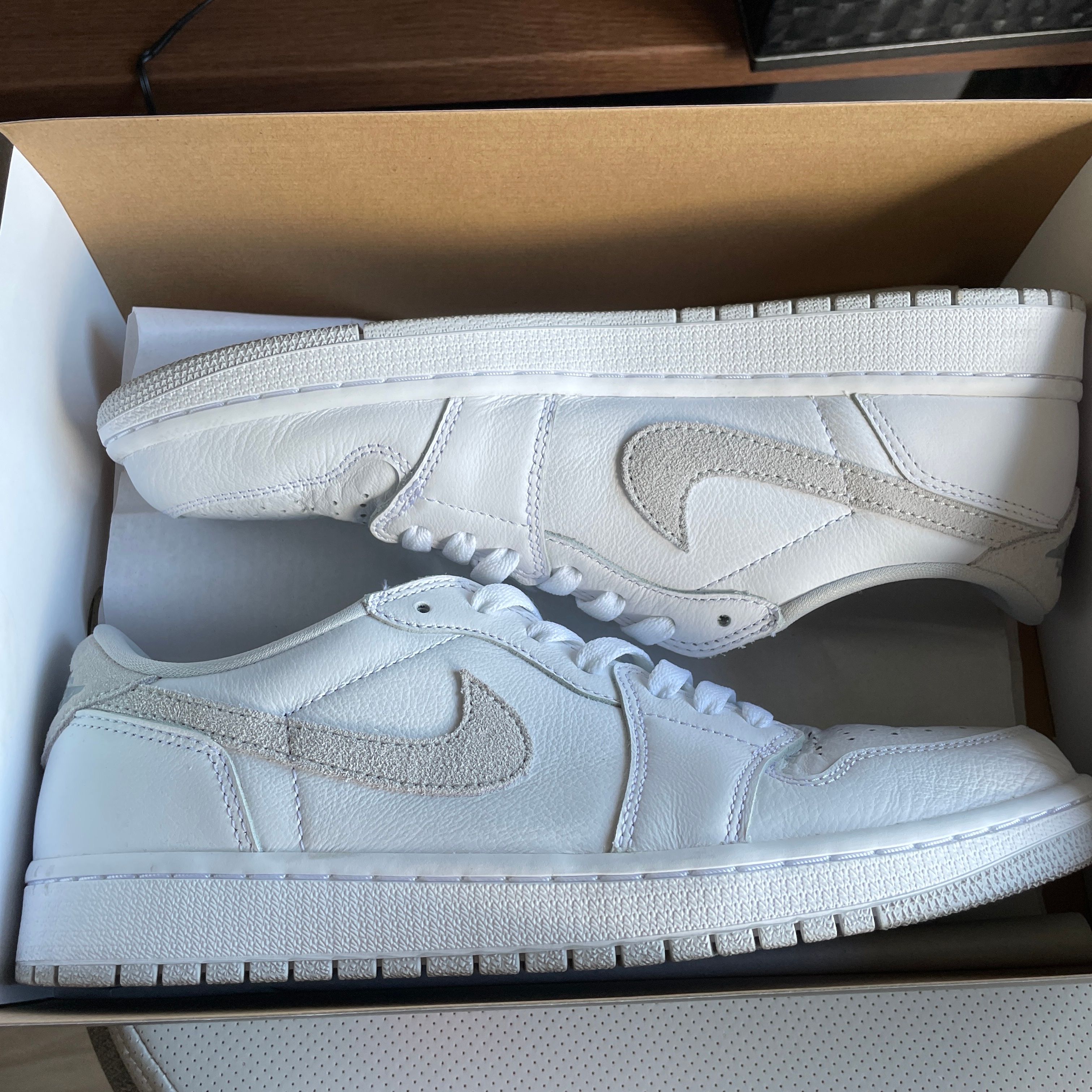 Nike Air Jordan 1 Low OG "Neutral Grey"