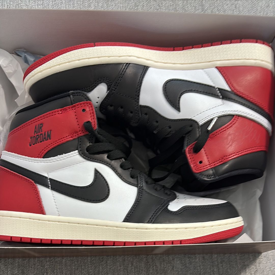 Nike Air Jordan 1 Retro High OG "Black Toe Reimagined"