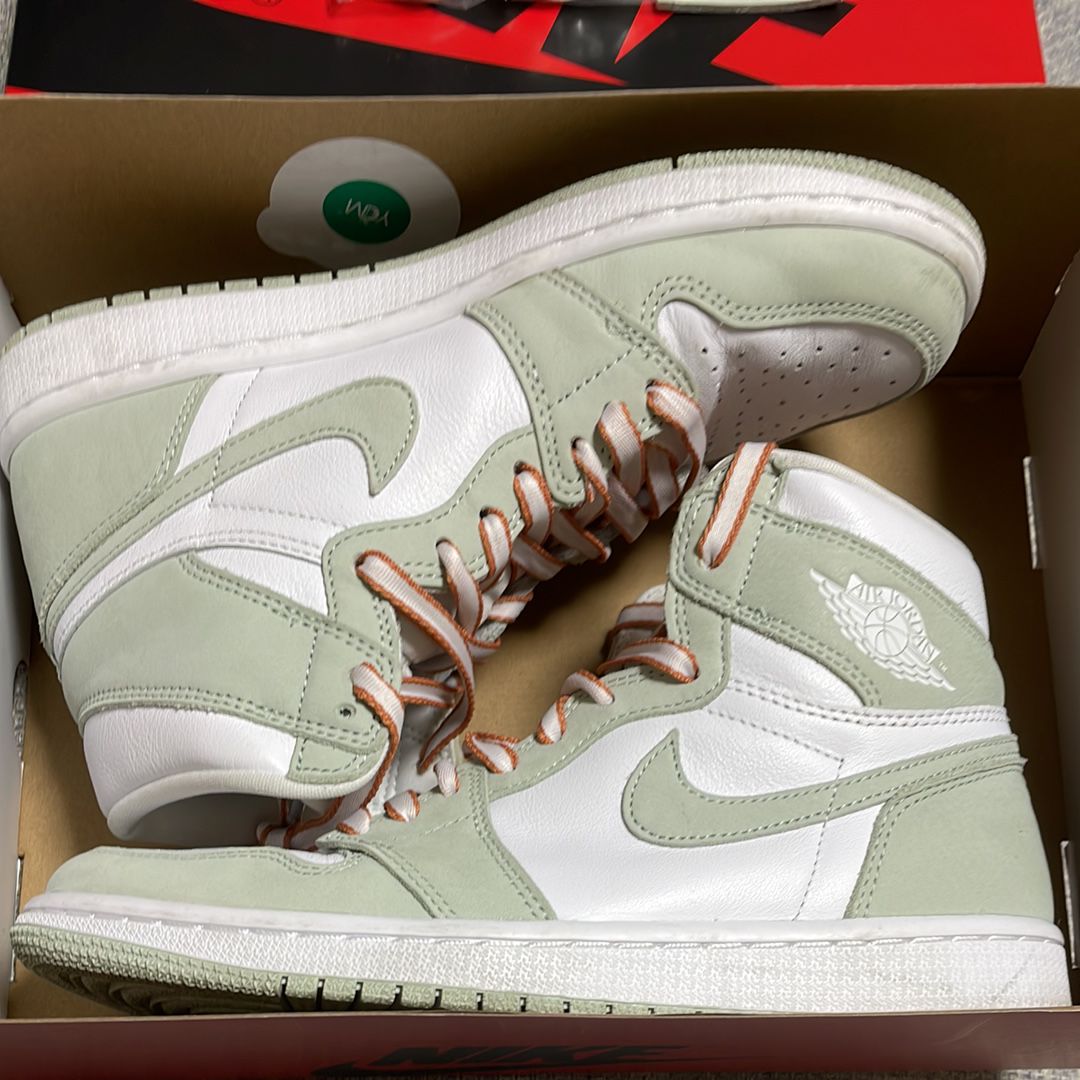 Nike Women's Air Jordan 1 High OG "Seafoam"