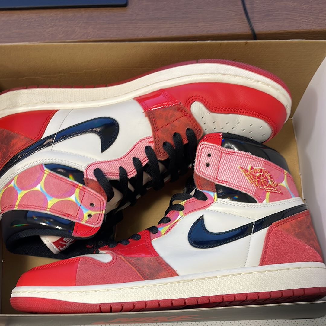Spider-Man × Nike Air Jordan 1 Retro High OG SP "Spider-Man: Across the Spider-Verse/University Red"