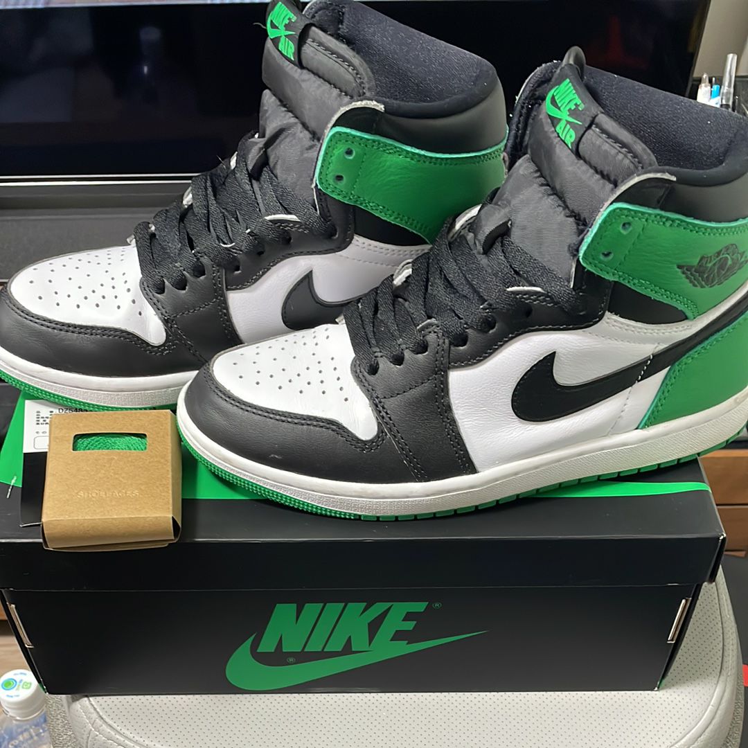 Nike Air Jordan 1 Retro High OG "Celtics/Black and Lucky Green" (2023)