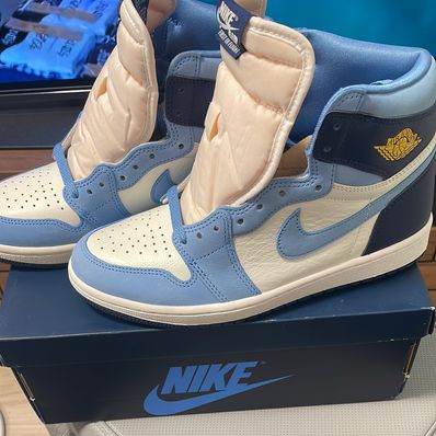 Nike Women's Air Jordan 1 Retro High OG "First in Flight"