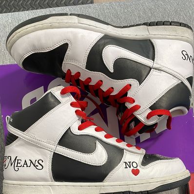 Supreme × Nike SB Dunk High By Any Means "White Black"