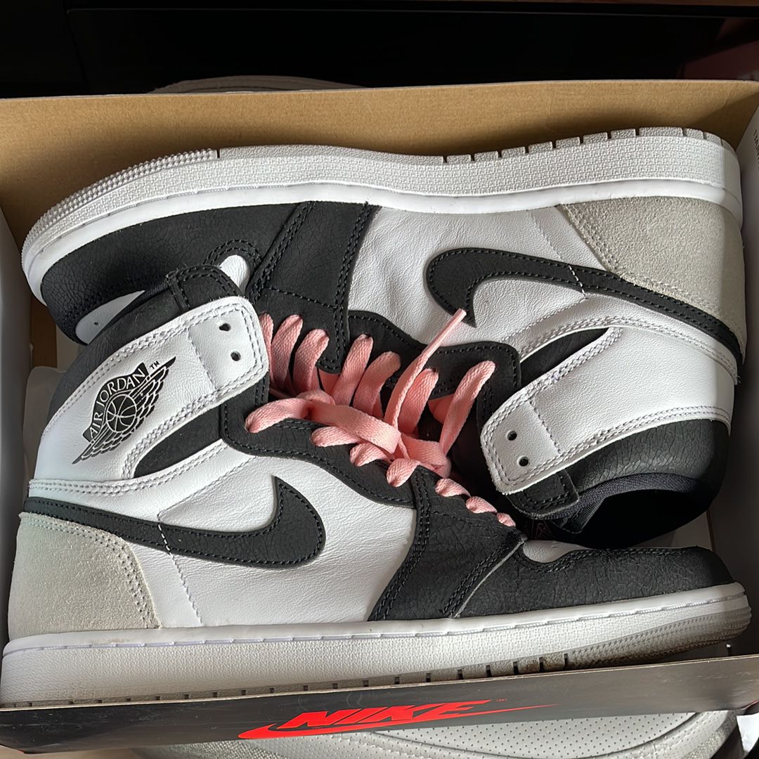 Nike Air Jordan 1 High OG "Bleached Coral"