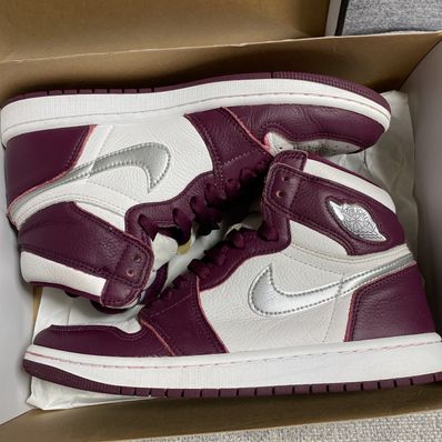 Nike Air Jordan 1 High OG "Bordeaux"