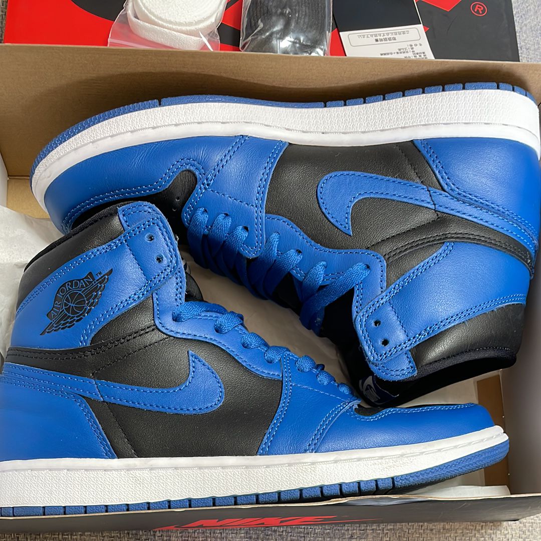 Nike Air Jordan 1 Retro High OG "Dark Marina Blue"