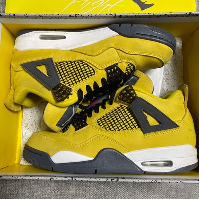 Nike Air Jordan 4 "Tour Yellow"