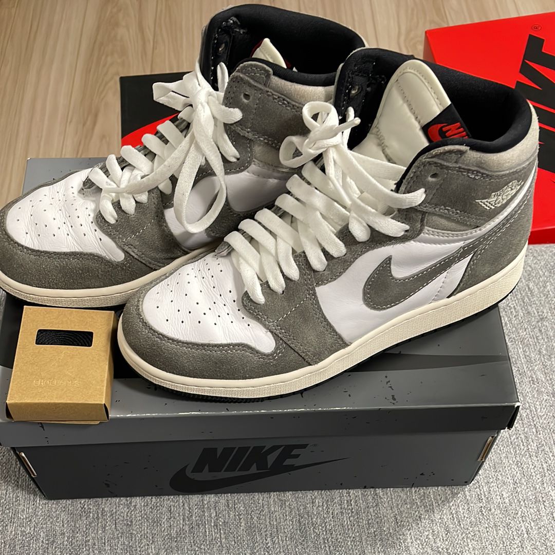 Nike GS Air Jordan 1 Retro High OG "Black and Smoke Grey"