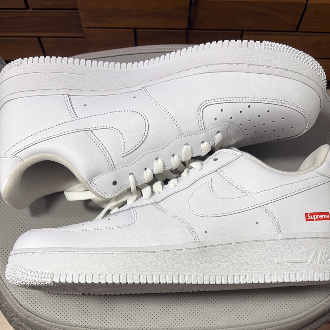 Supreme × Nike Air Force 1 Low "White"