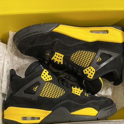 Nike Air Jordan 4 Retro "Thunder"(2023)