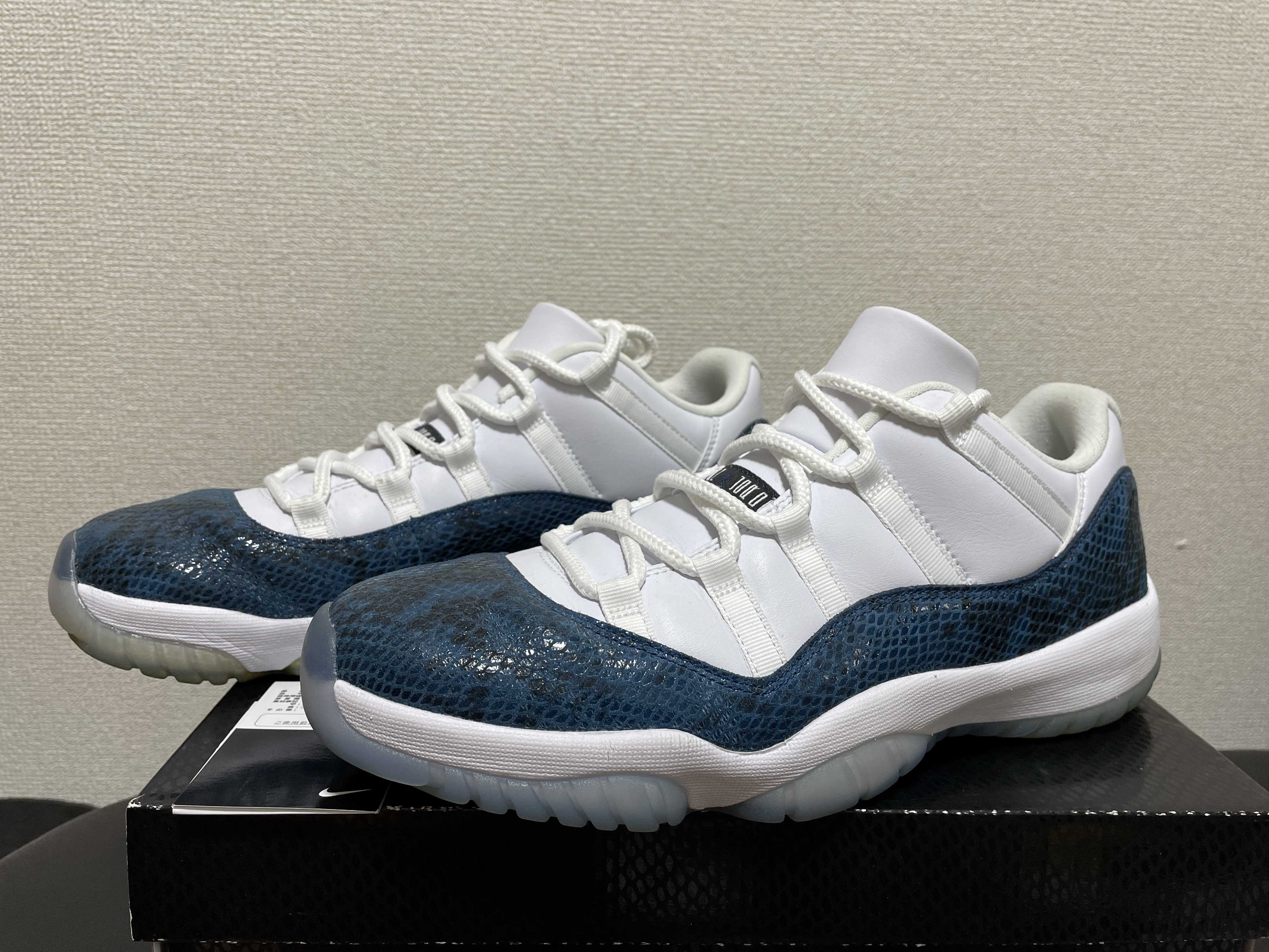 AIR JORDAN 11 LOW "SNAKESKIN"